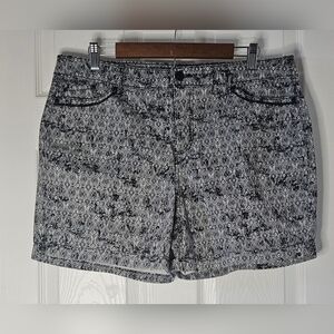 Bandolino Cuffed Shorts